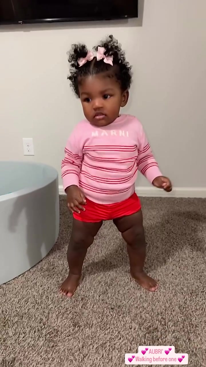 ️天赋宝宝华子不到一岁的女儿已经会走路啦