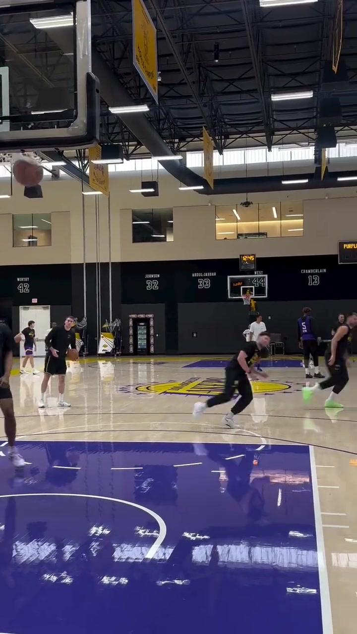 东契奇这状态可以啊这状态老詹可以多休息休息应该没啥问题