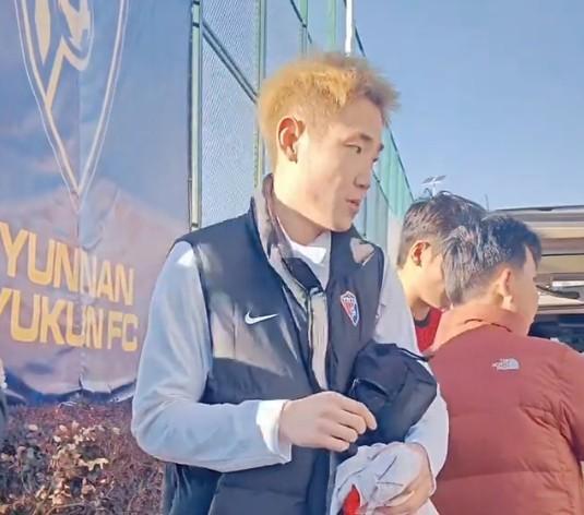 网传视频显示，长春亚泰门将王智峰已跟随云南玉昆冬训