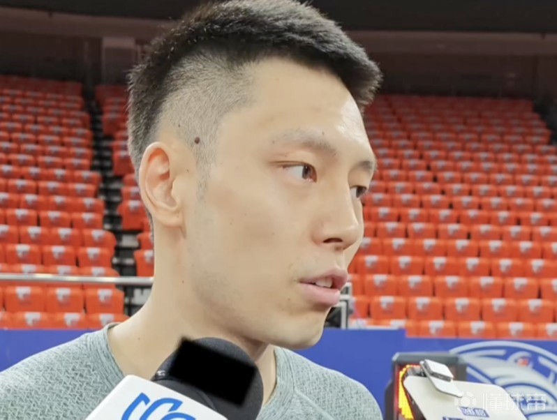 袁堂文：G4输球对我们来说也是解压，今晚就是放平心态去打