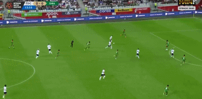 半场：俄罗斯2-0十人布基纳法索，萨杜拉耶夫世界波