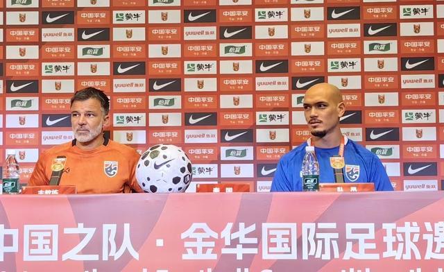 泰国主帅：希望让泰国球迷自豪；一直关注中国队的变化