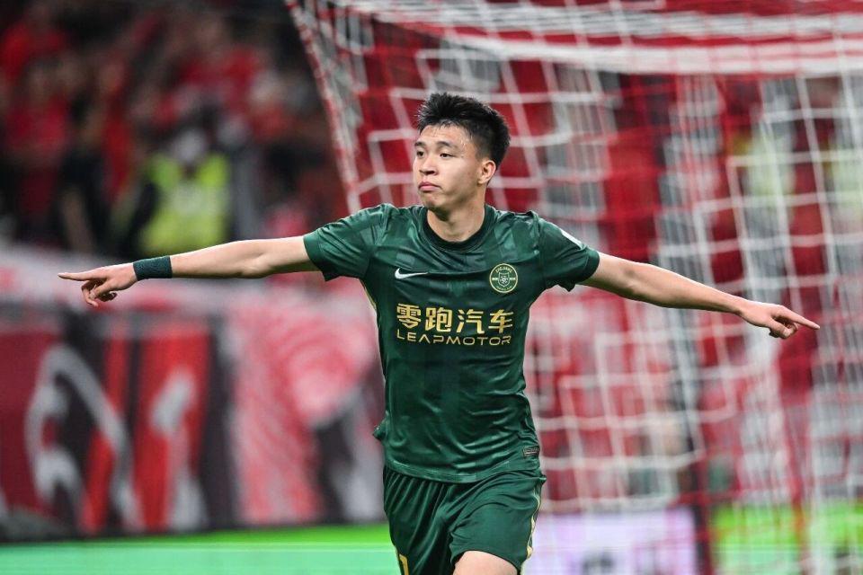 王钰栋180万领跑！李昊身价翻倍，一年暴涨60万，蒋圣龙暴跌