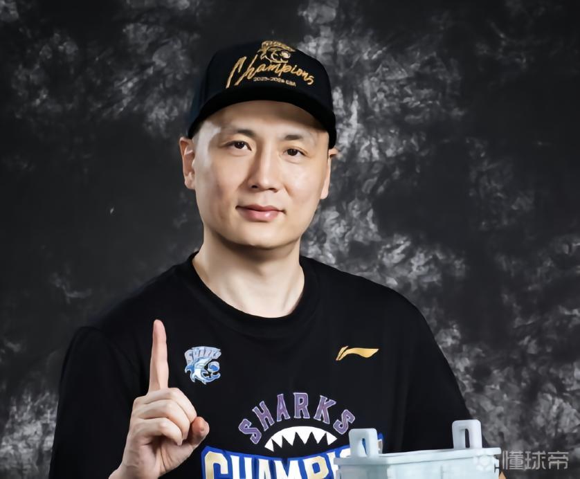 卢伟：教练和球员会继续拼搏，为上海这座城市带来更多的胜利