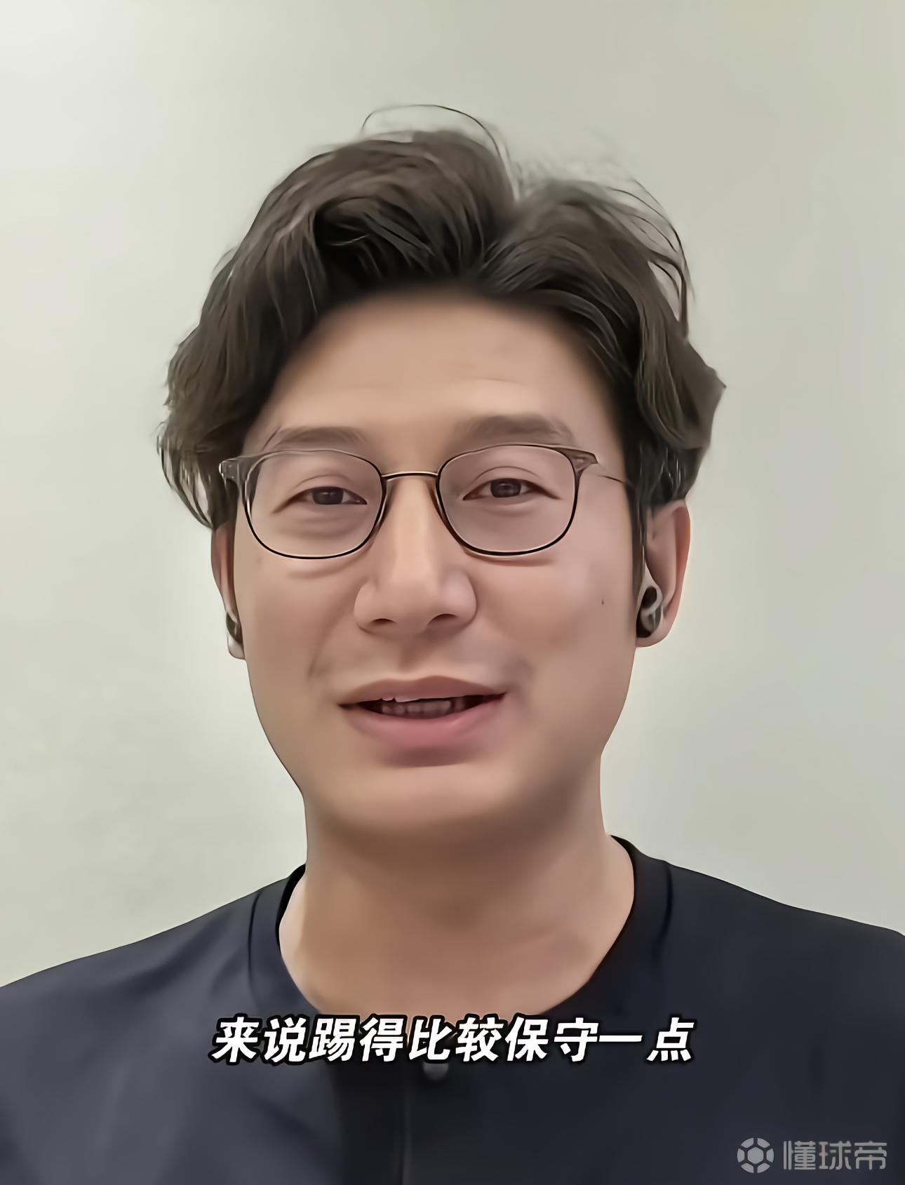 于海：日本队丢球后的战术调整很及时，已跻身世界强队之列